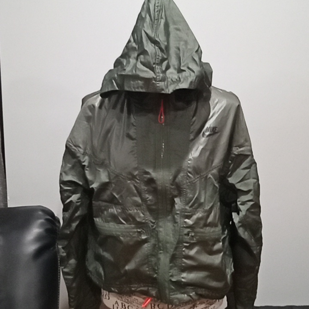 😍NWOT Women's Nike full zip jacket😍 - Picture 2 of 13